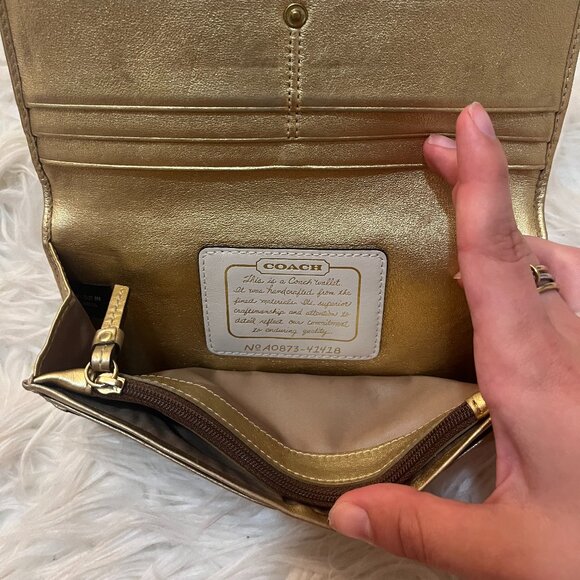 Coach Y2K Floral Wallet Monogram Print Yellow Brown Gold - Picture 3 of 5